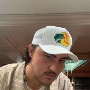 Meet your Posher, Cole